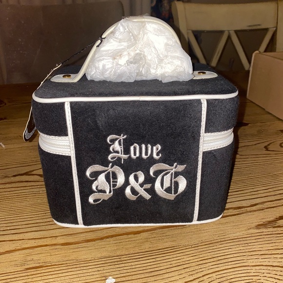 NWT Rare Y2k Velour Juicy Couture Train Case - Picture 6 of 8